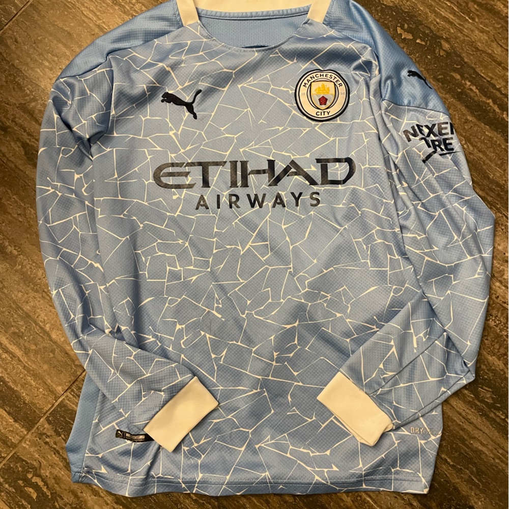 Puma Manchester City long sleeve soccer jersey adult small